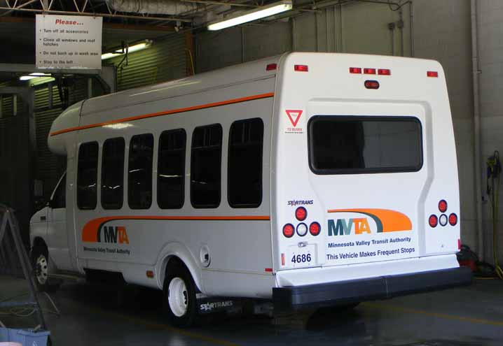 MVTA Ford E450 StarTrans Senator minibus 4686